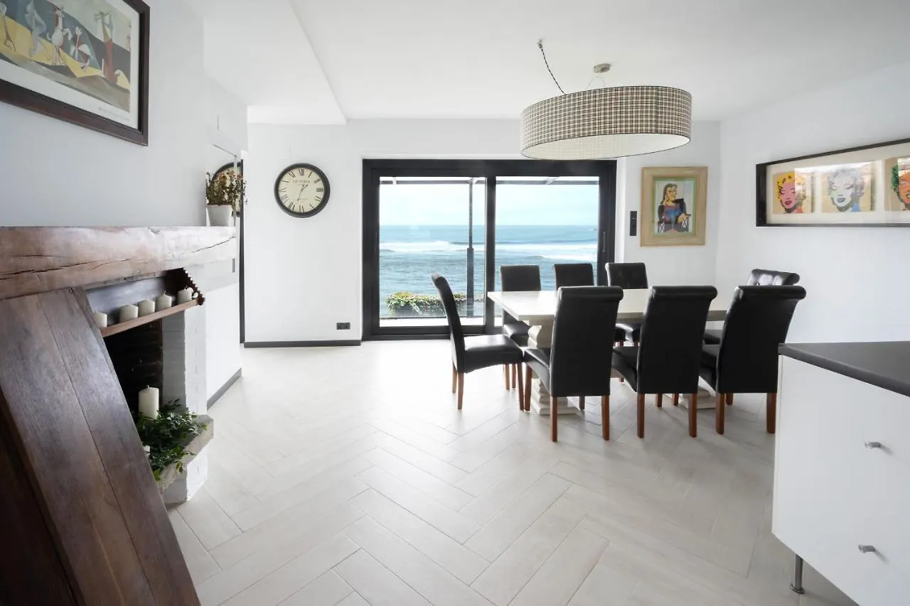 Villa Mundaka Beachfront House
