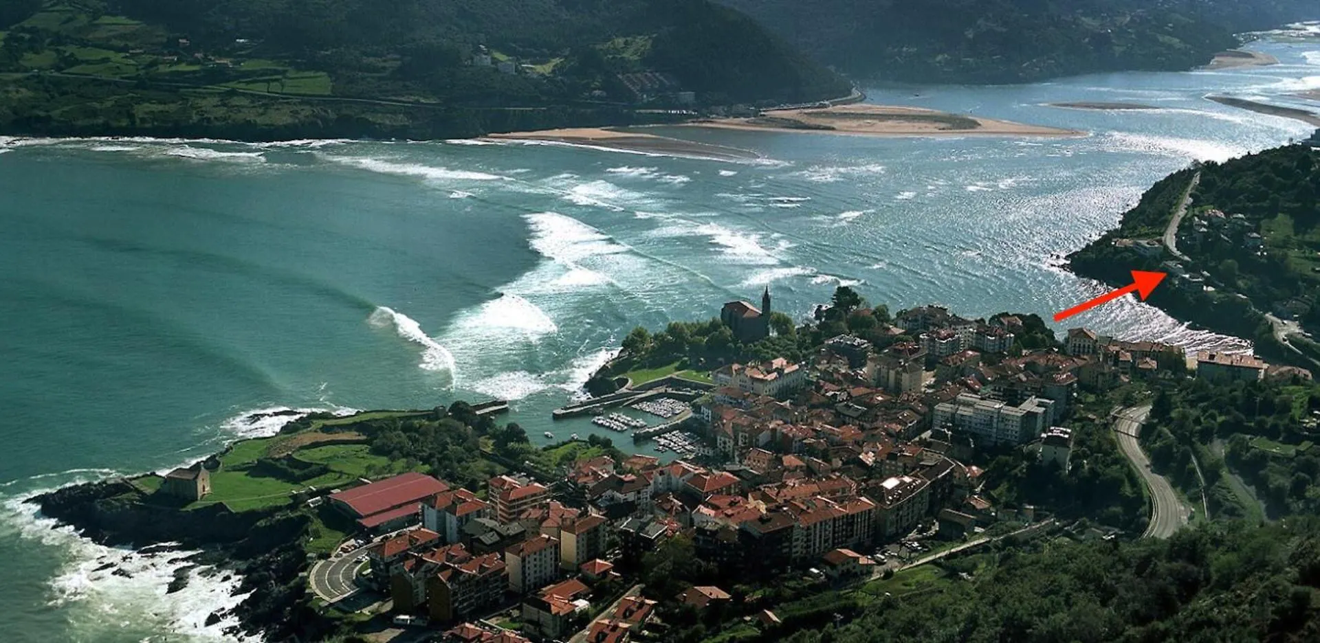 Mundaka Beachfront House