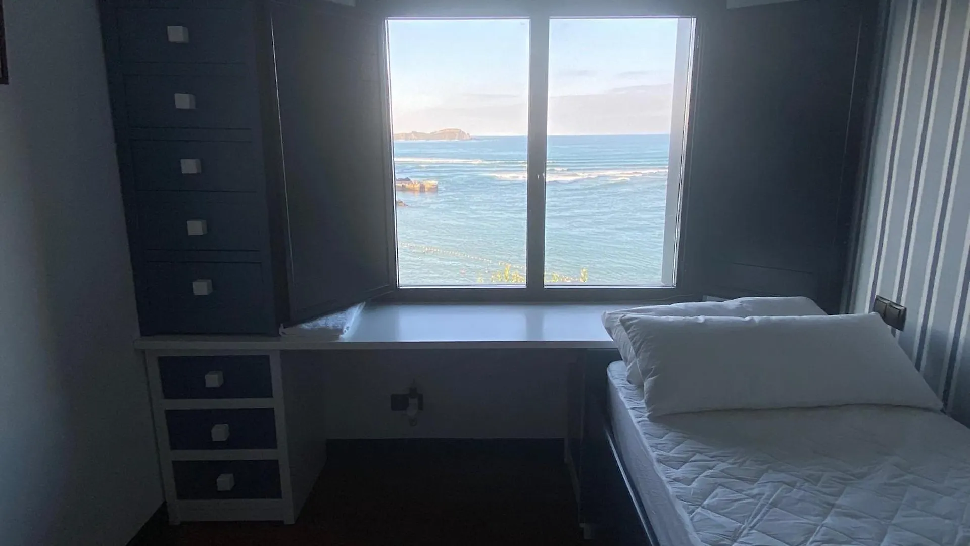 Mundaka Beachfront House 0*,  Spain