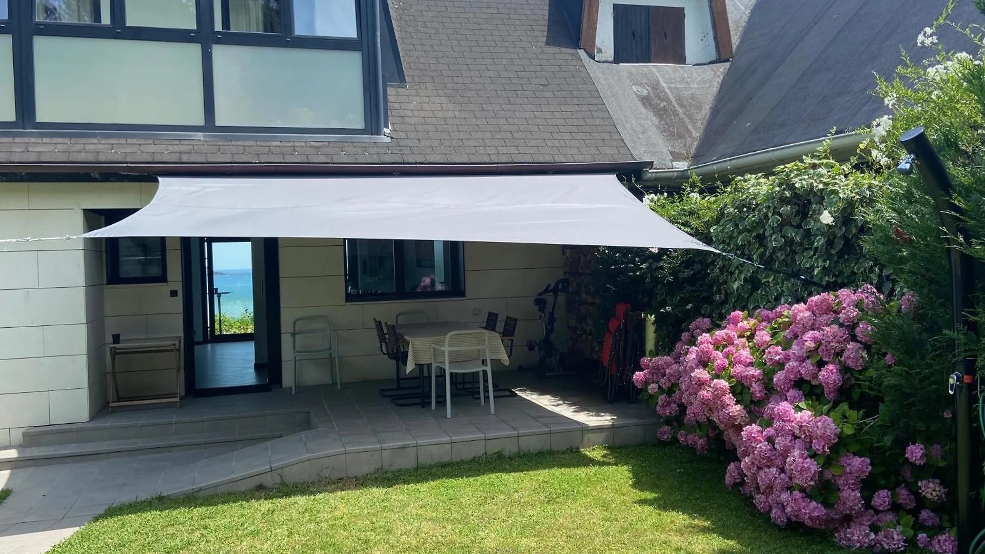 Mundaka Beachfront House